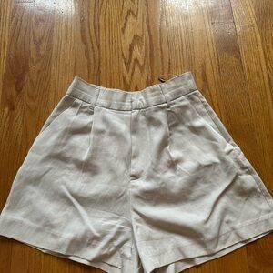 Women's Cream Shorts